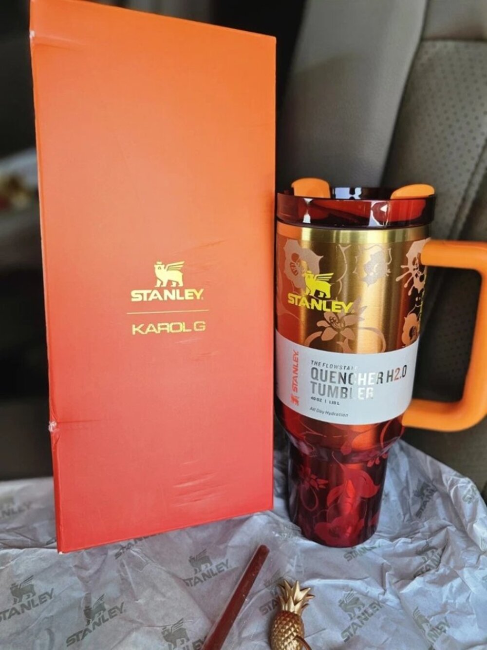 New in Box Stanley Quencher H2.0 x KAROL G 40oz Floral Tumbler – Red